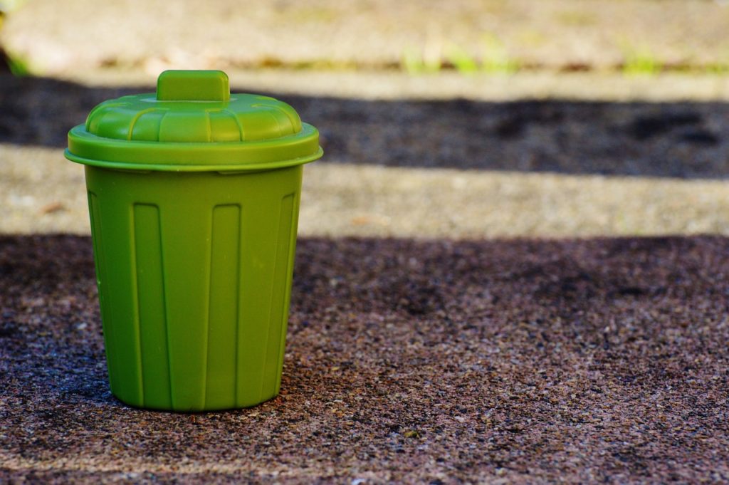 green miniature garbage can, 14 excuses to avoid sex, talk about trash