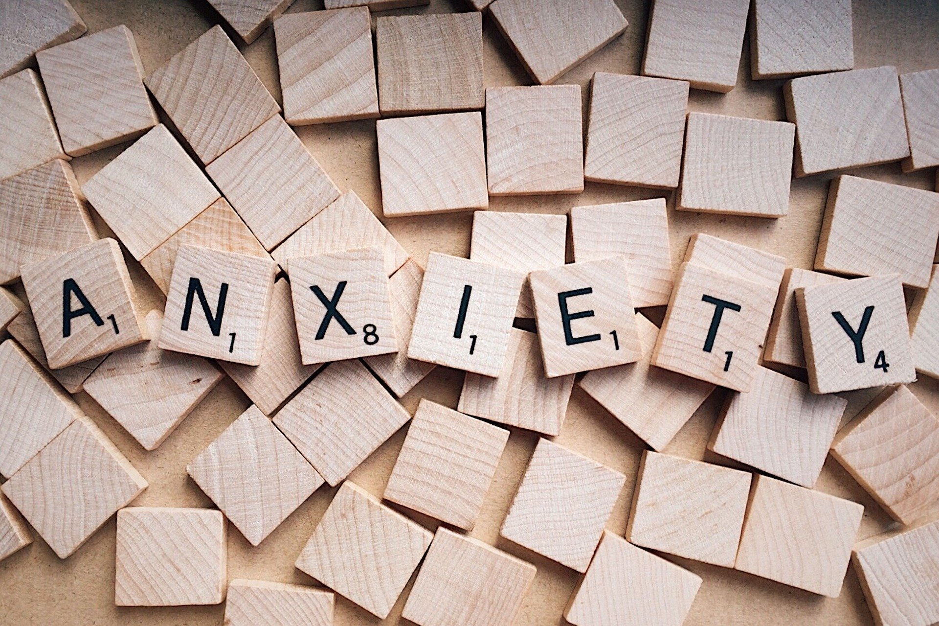 Anxiété: arrêter une crise d'angoisse en 5 minutes naturellement